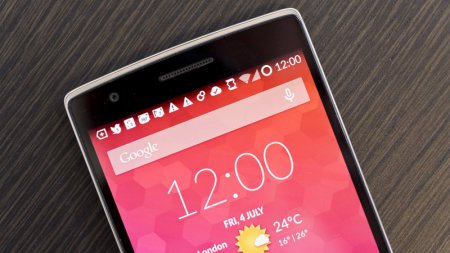 Смартфон OnePlus второго поколения будет двухсимочником с microSD-слотом