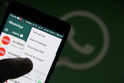 В WhatsApp появится функция исчезающих сообщений для групповых чатов