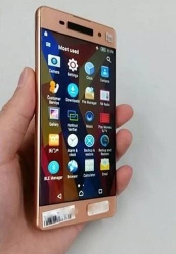 В сети появились фотоизображения нового смартфона Sony — возможно, Xperia С6