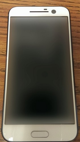 HTC One M10: свежее фото в новой расцветке