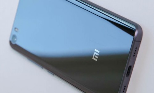 Флагман Xiaomi Mi5 в России по цене 34 990 рублей