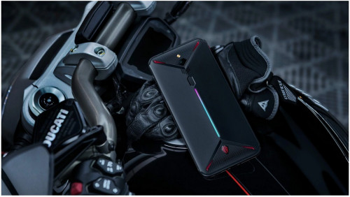 Nubia Red Magic 3: роскошный игровой смартфон с охлаждающим вентилятором и док-станцией для аксессуаров