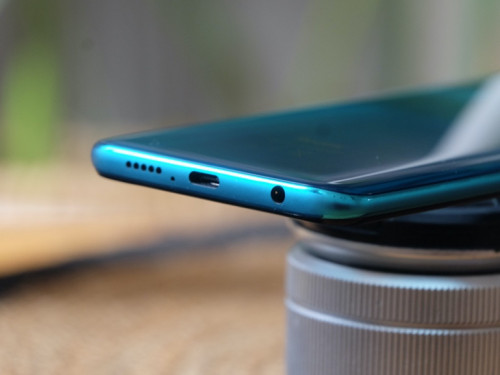 Владельцы Redmi Note 9S начали жаловаться на очень низкую громкость микрофона